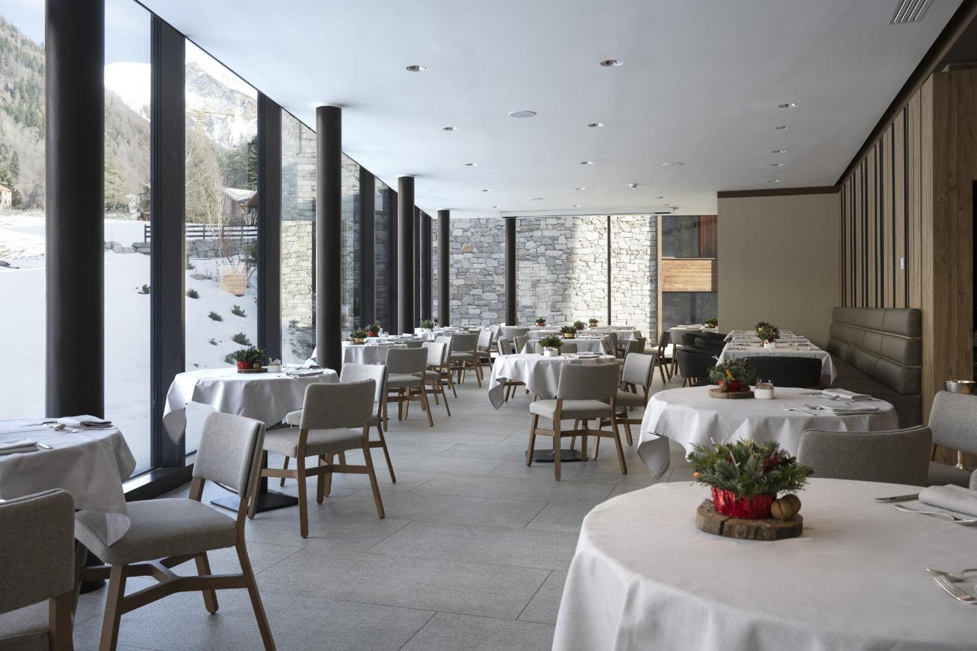 Grand Mont Blanc, By R Collection Hotel Courmayeur