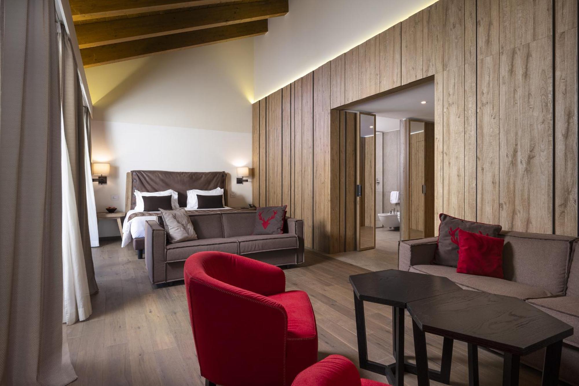 Grand Mont Blanc, By R Collection Hotel 5*