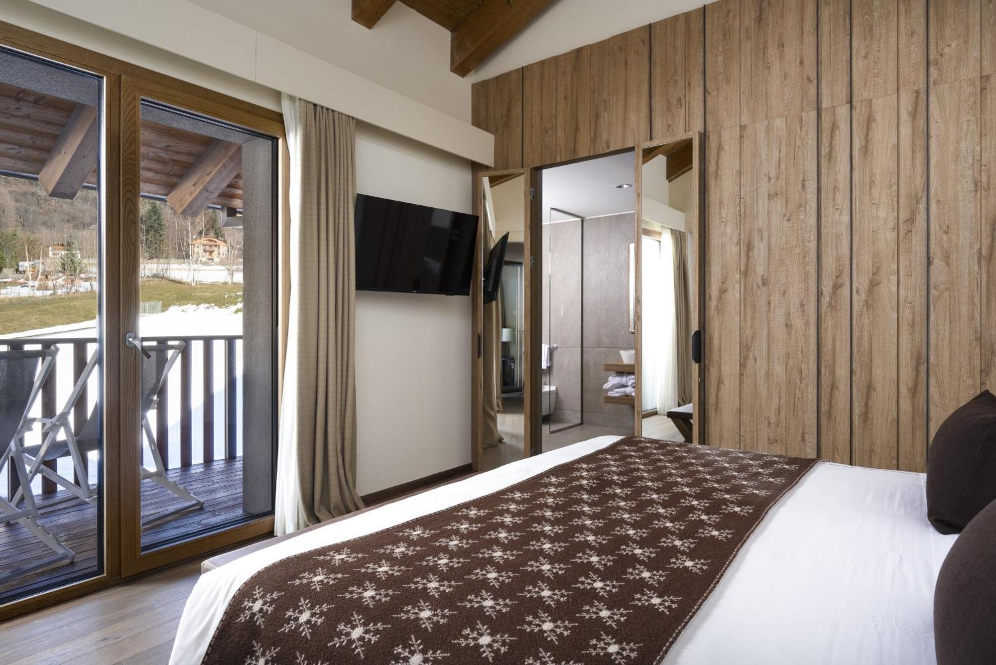 Grand Mont Blanc, By R Collection 5* Courmayeur