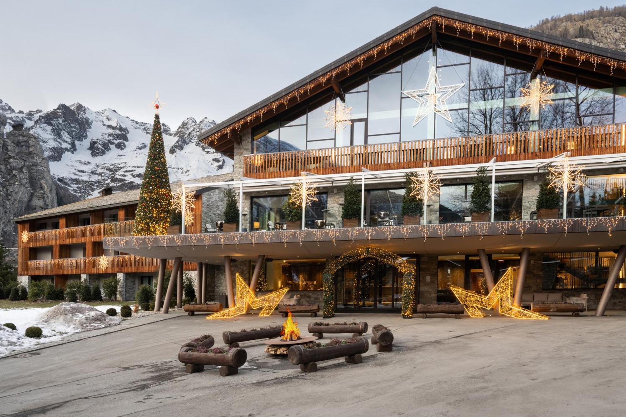 Grand Mont Blanc, By R Collection Hotel 5*